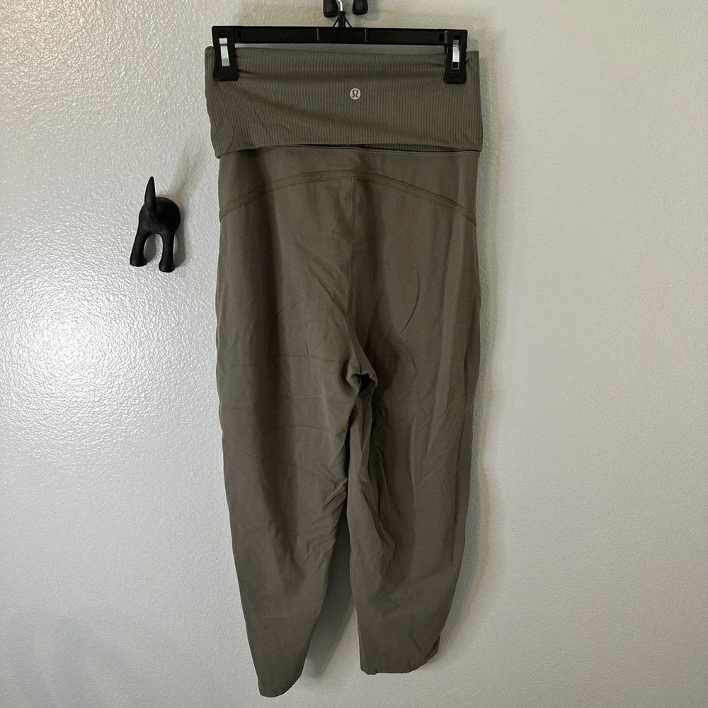 Lululemon Align Rib Waist Crop Size 4‎ Carob Brown